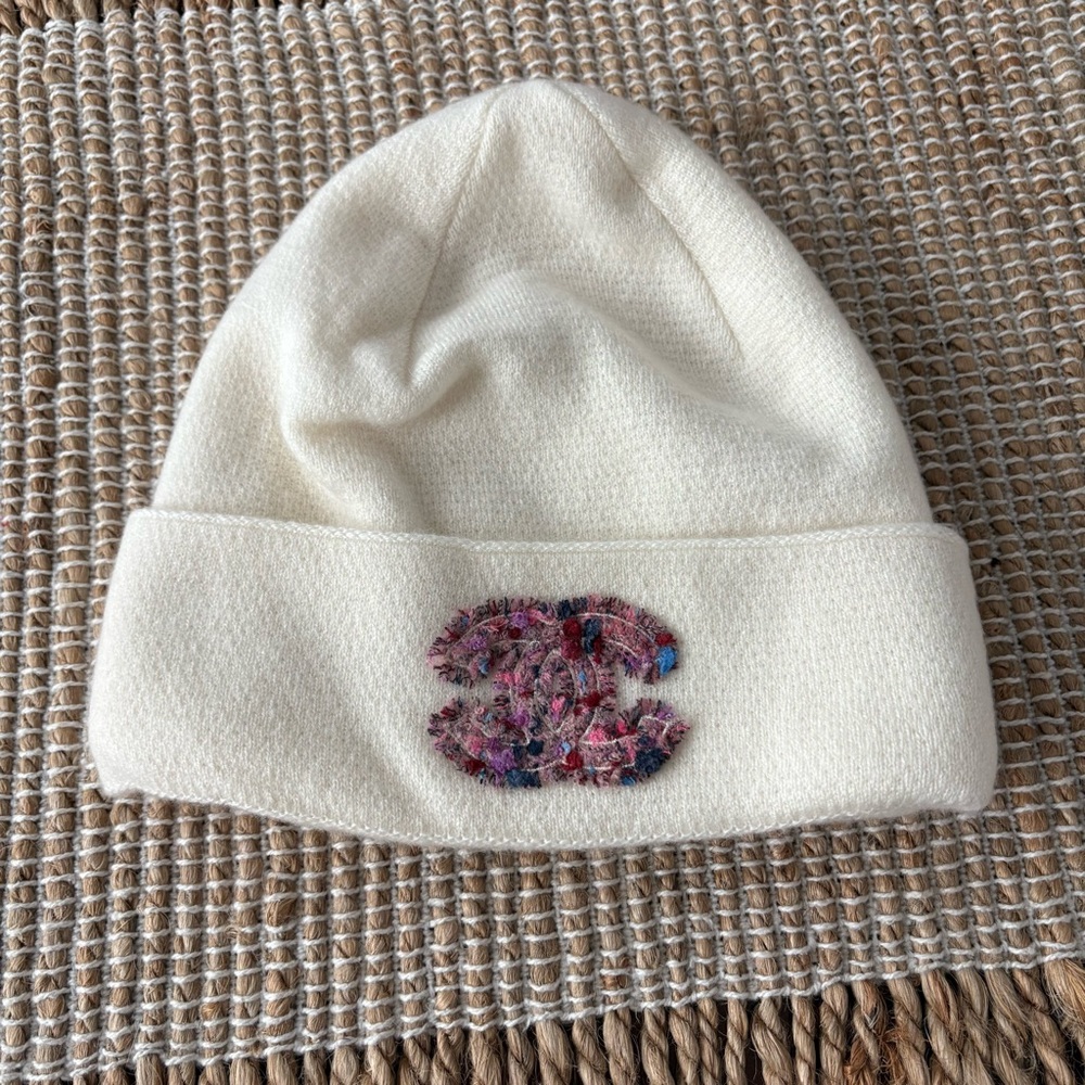Authentic CHANEL BEANIE - stylish and warm
